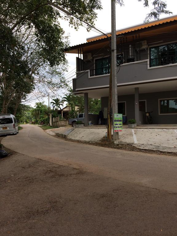 Am House Apartamento Klong Muang Beach Exterior foto